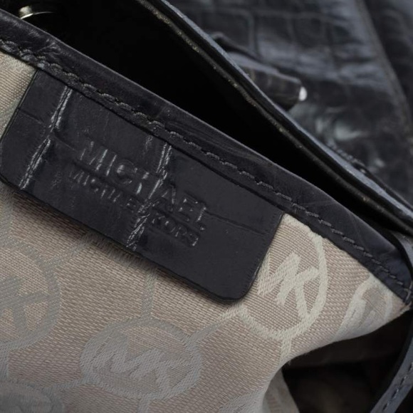 Michael Kors Hamilton North South Tote - Picture 5 of 11